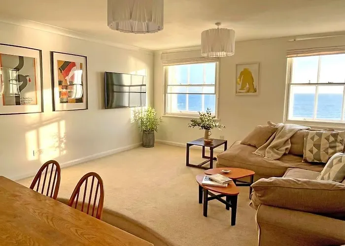 Stunning Seafront Flat,St Leonards