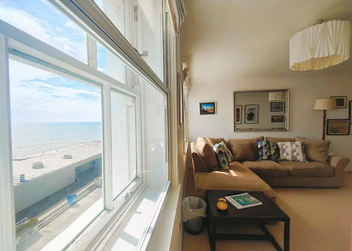 Stunning Seafront Flat,St Leonards