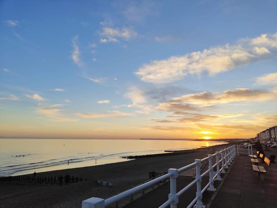 Apartment Stunning Seafront Flat,st Leonards St Leonards-on-Sea